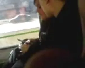 Онанизм en el transporte público de 3 mas culonas xxx