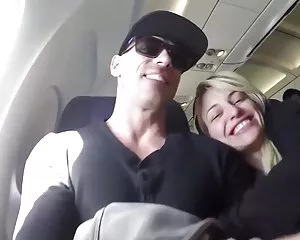 Públicas de avión mamada n sexo