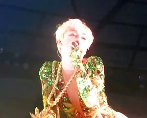 Cachonda de miley cyrus de la colección - disfrute descargar videos porno