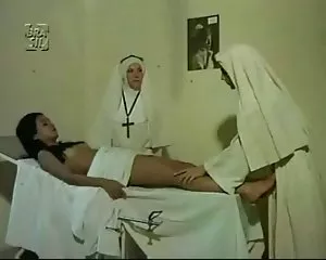 La escena de la ginecología en una película extranjera culos del porno