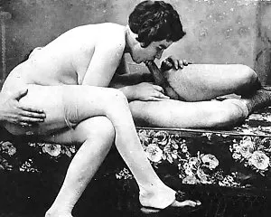 De calzado de la caja del abuelo. mujeres calie