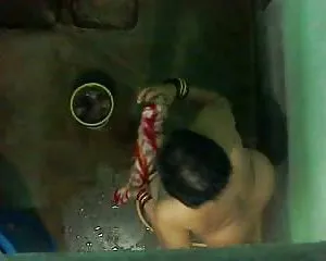 Lado con baño 2 en video sexo
