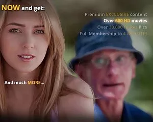 Suerte viejo atracar por su casco antiguo miembro de la sexy joven rubia paginas porno en español